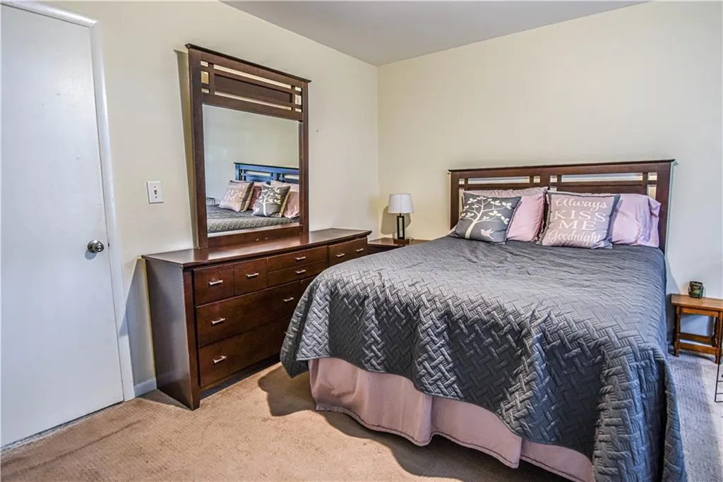 6900 Roswell Road Unit K8, Atlanta, Georgia 30328, 2 Bedrooms Bedrooms, ,2 BathroomsBathrooms,Residential,Sold,6900 Roswell Road Unit K8,7031421
