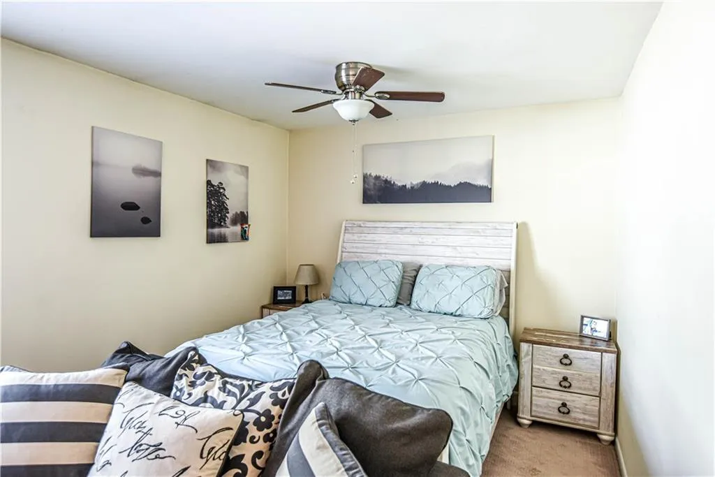 6900 Roswell Road Unit K8, Atlanta, Georgia 30328, 2 Bedrooms Bedrooms, ,2 BathroomsBathrooms,Residential,Sold,6900 Roswell Road Unit K8,7031421