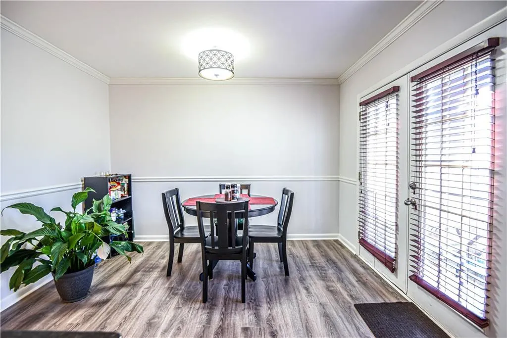 6900 Roswell Road Unit K8, Atlanta, Georgia 30328, 2 Bedrooms Bedrooms, ,2 BathroomsBathrooms,Residential,Sold,6900 Roswell Road Unit K8,7031421