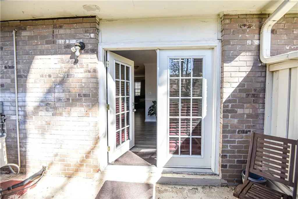 6900 Roswell Road Unit K8, Atlanta, Georgia 30328, 2 Bedrooms Bedrooms, ,2 BathroomsBathrooms,Residential,Sold,6900 Roswell Road Unit K8,7031421