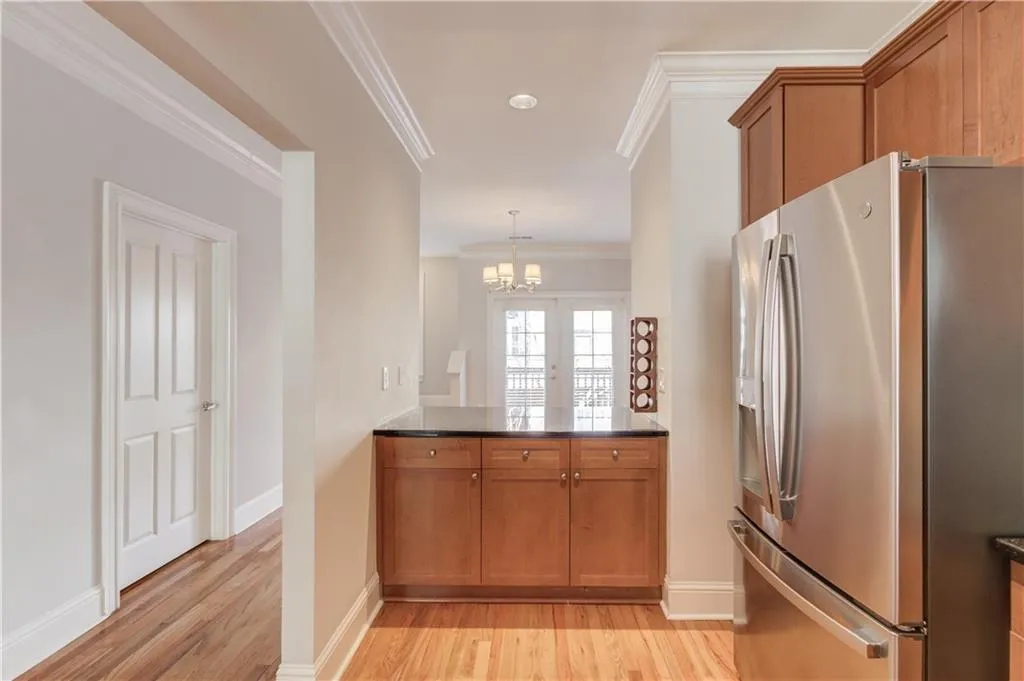 5590 Glenridge Park Unit 1206, Sandy Springs, Georgia 30342, 3 Bedrooms Bedrooms, ,2 BathroomsBathrooms,Residential,Sold,5590 Glenridge Park Unit 1206,7719559