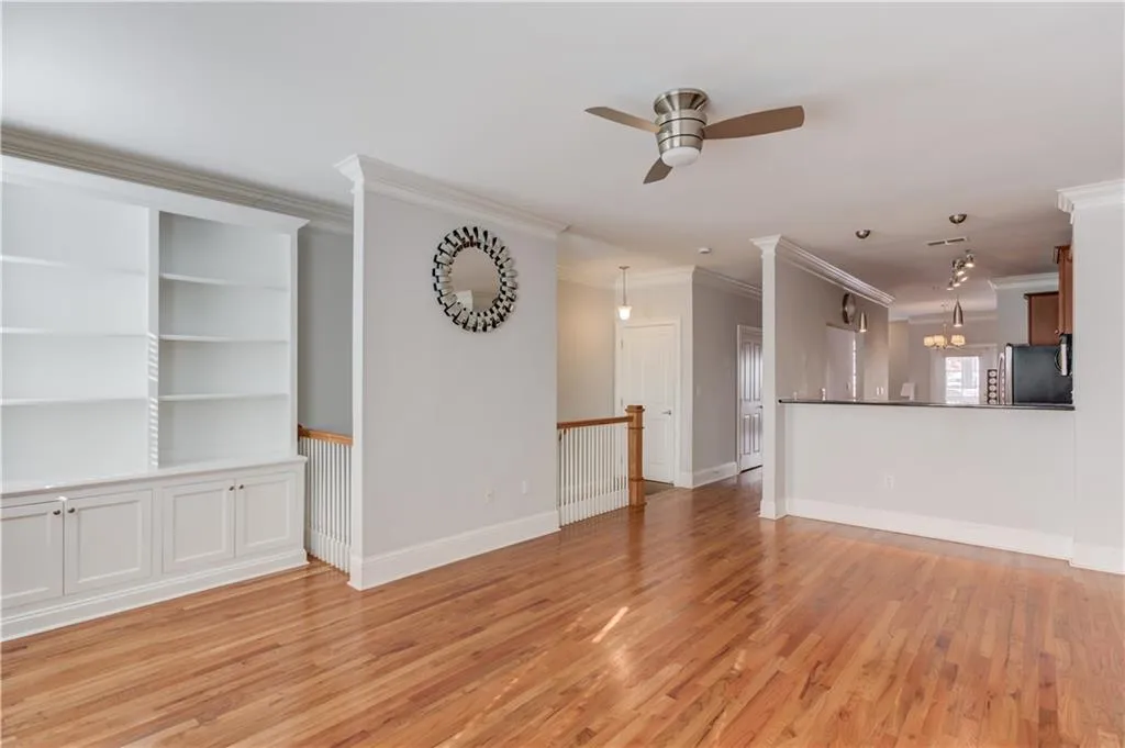 5590 Glenridge Park Unit 1206, Sandy Springs, Georgia 30342, 3 Bedrooms Bedrooms, ,2 BathroomsBathrooms,Residential,Sold,5590 Glenridge Park Unit 1206,7719559
