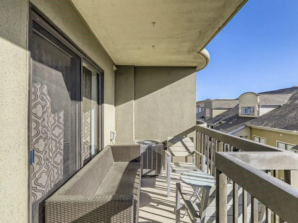 795 Hammond Drive Unit 704, Atlanta, Georgia 30328, 1 Bedroom Bedrooms, ,1 BathroomBathrooms,Residential,Sold,795 Hammond Drive Unit 704,7188510