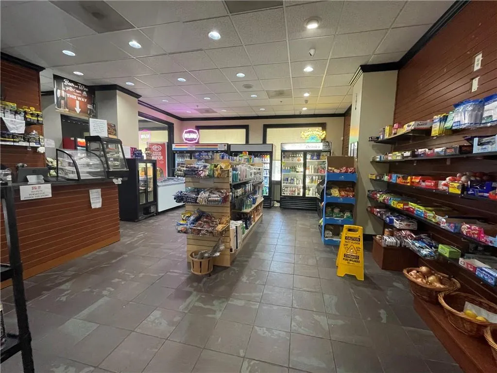 795 Hammond Drive Unit 704, Atlanta, Georgia 30328, 1 Bedroom Bedrooms, ,1 BathroomBathrooms,Residential,Sold,795 Hammond Drive Unit 704,7188510