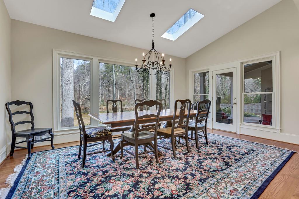 310 Riverhall Court, Sandy Springs, Georgia 30350, 5 Bedrooms Bedrooms, ,4 BathroomsBathrooms,Residential,Sold,310 Riverhall Court,7329347