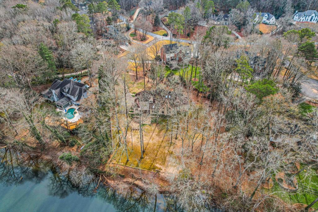 310 Riverhall Court, Sandy Springs, Georgia 30350, 5 Bedrooms Bedrooms, ,4 BathroomsBathrooms,Residential,Sold,310 Riverhall Court,7329347