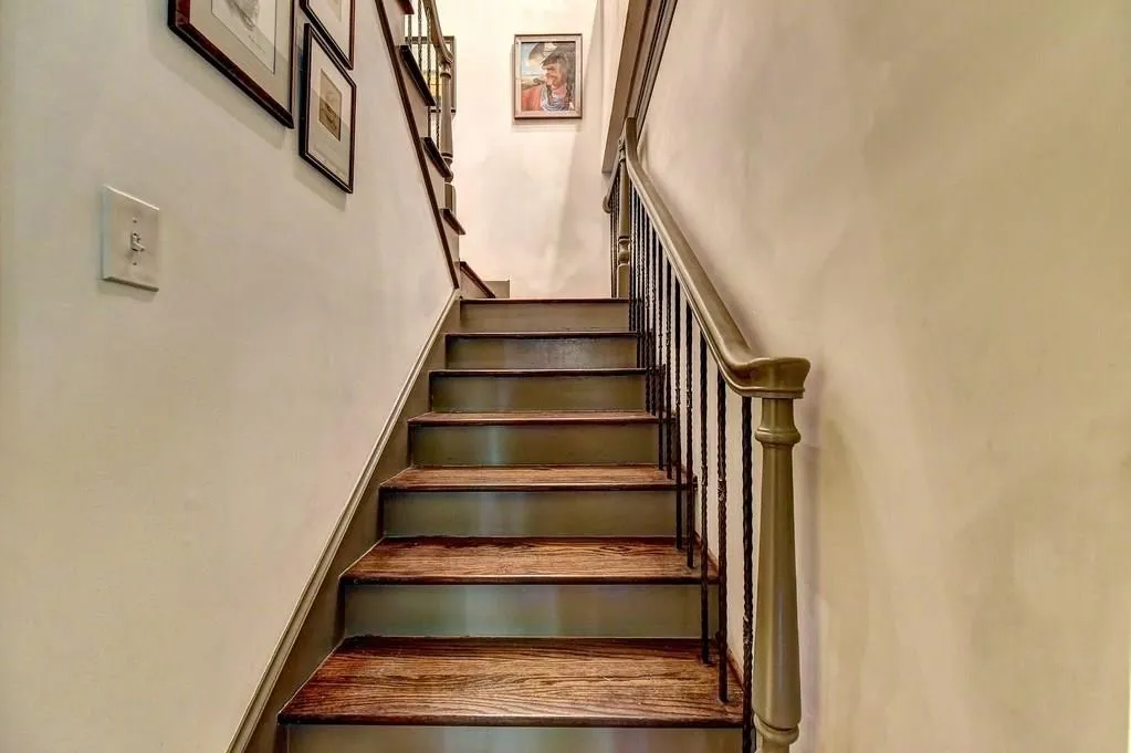 21 Westfair Court, Sandy Springs, Georgia 30328, 3 Bedrooms Bedrooms, ,2 BathroomsBathrooms,Residential,Sold,21 Westfair Court,6089328