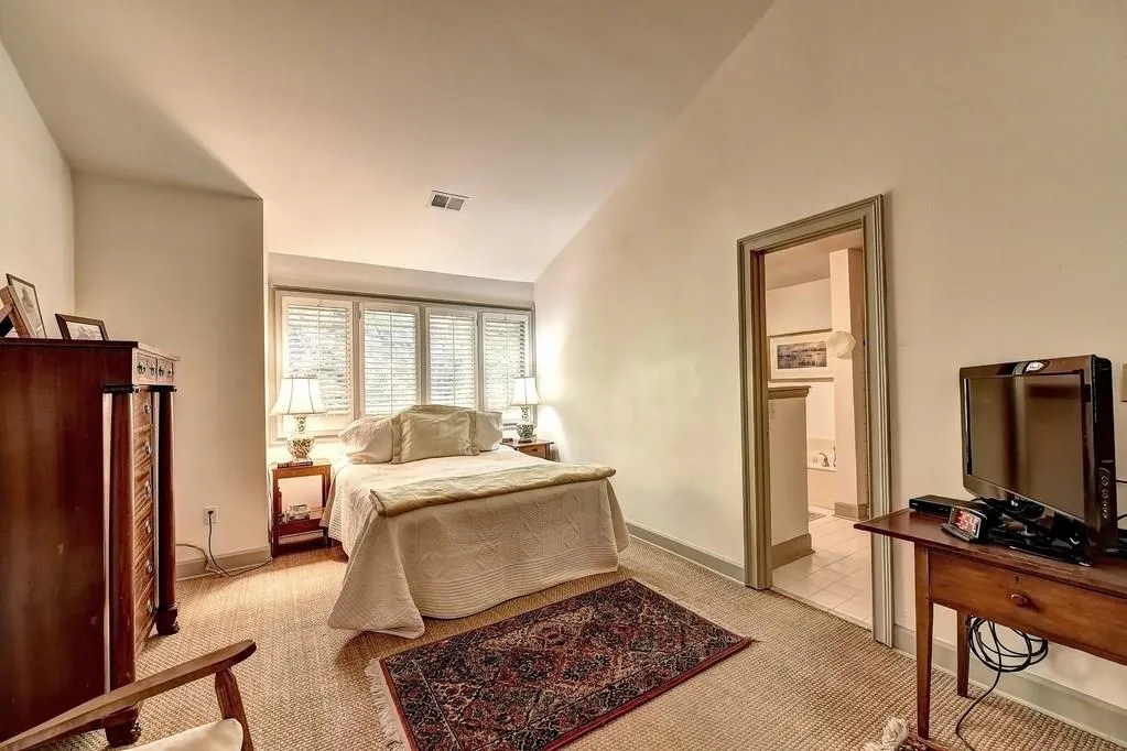 21 Westfair Court, Sandy Springs, Georgia 30328, 3 Bedrooms Bedrooms, ,2 BathroomsBathrooms,Residential,Sold,21 Westfair Court,6089328