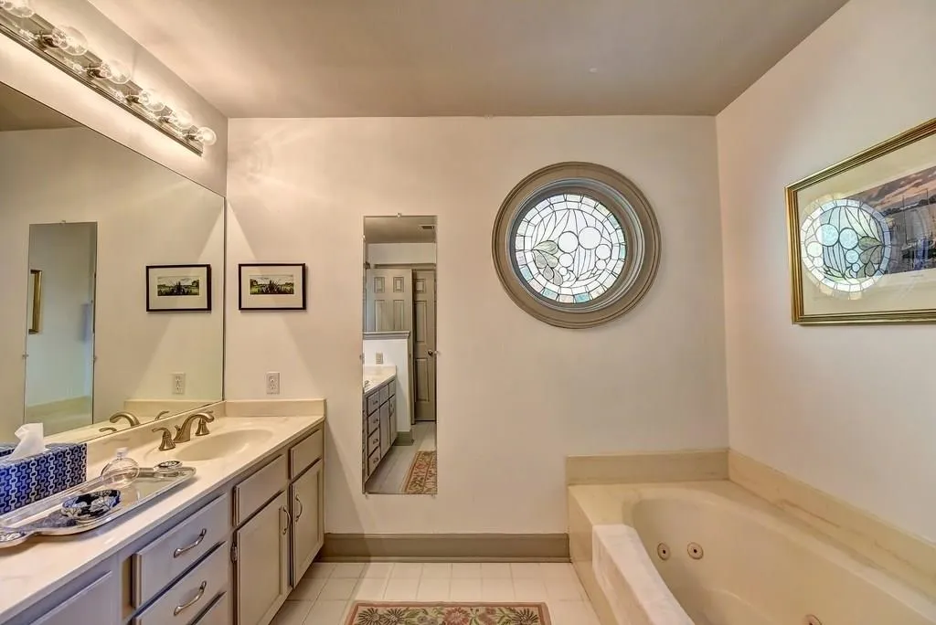 21 Westfair Court, Sandy Springs, Georgia 30328, 3 Bedrooms Bedrooms, ,2 BathroomsBathrooms,Residential,Sold,21 Westfair Court,6089328