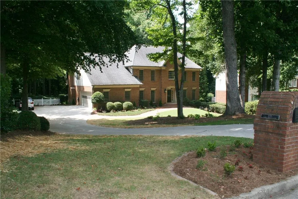 1705 Lazy River Lane, Atlanta, Georgia 30350, 5 Bedrooms Bedrooms, ,4 BathroomsBathrooms,Residential,Sold,1705 Lazy River Lane,5627662