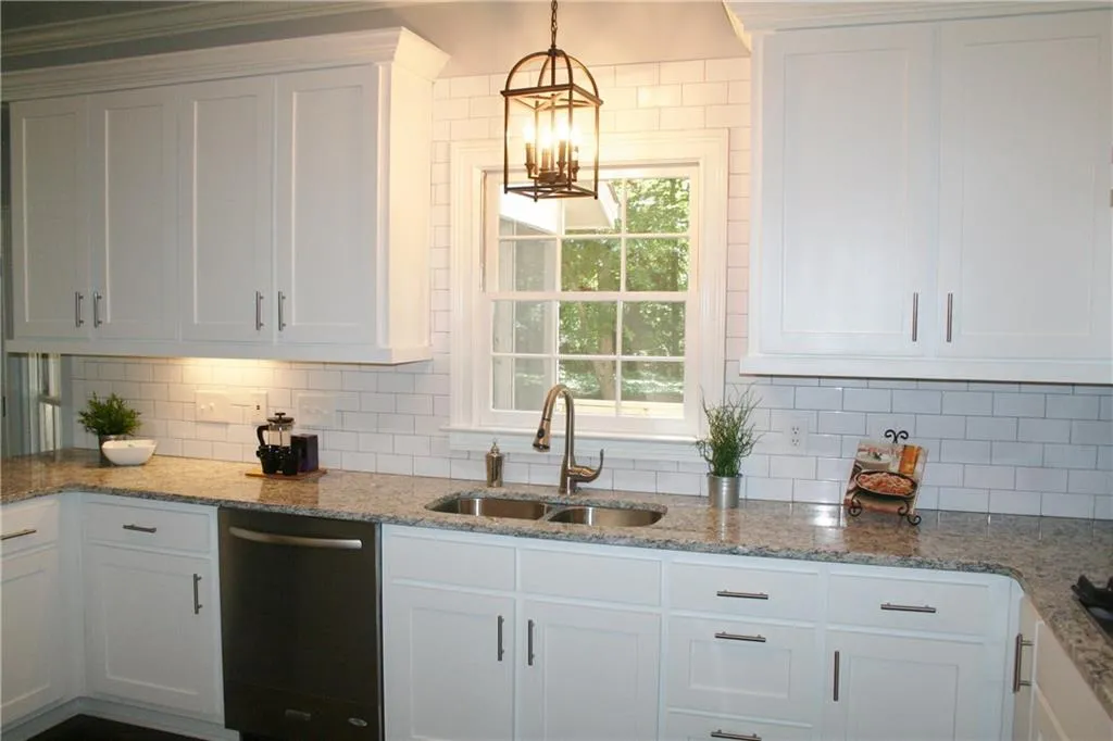 1705 Lazy River Lane, Atlanta, Georgia 30350, 5 Bedrooms Bedrooms, ,4 BathroomsBathrooms,Residential,Sold,1705 Lazy River Lane,5627662