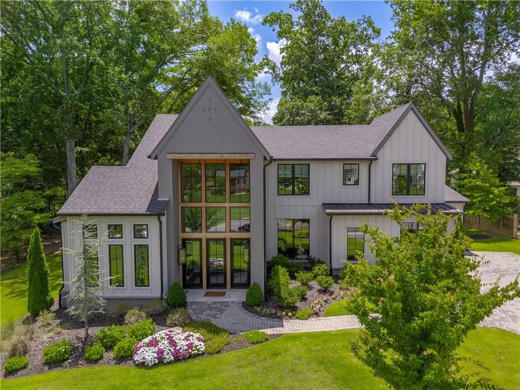 135 Mayfield Circle, Alpharetta, Georgia 30009, Alpharetta, GA 30009 — photo 1 of 35