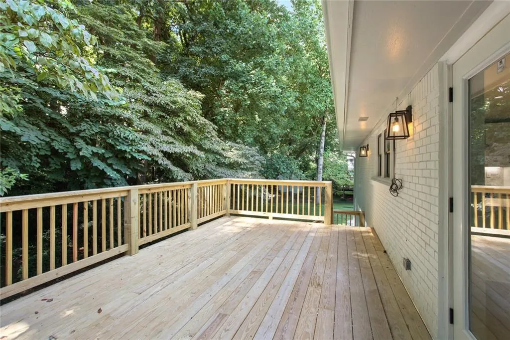 Georgia 30328, ,3 BathroomsBathrooms,Residential,Sold,6928473