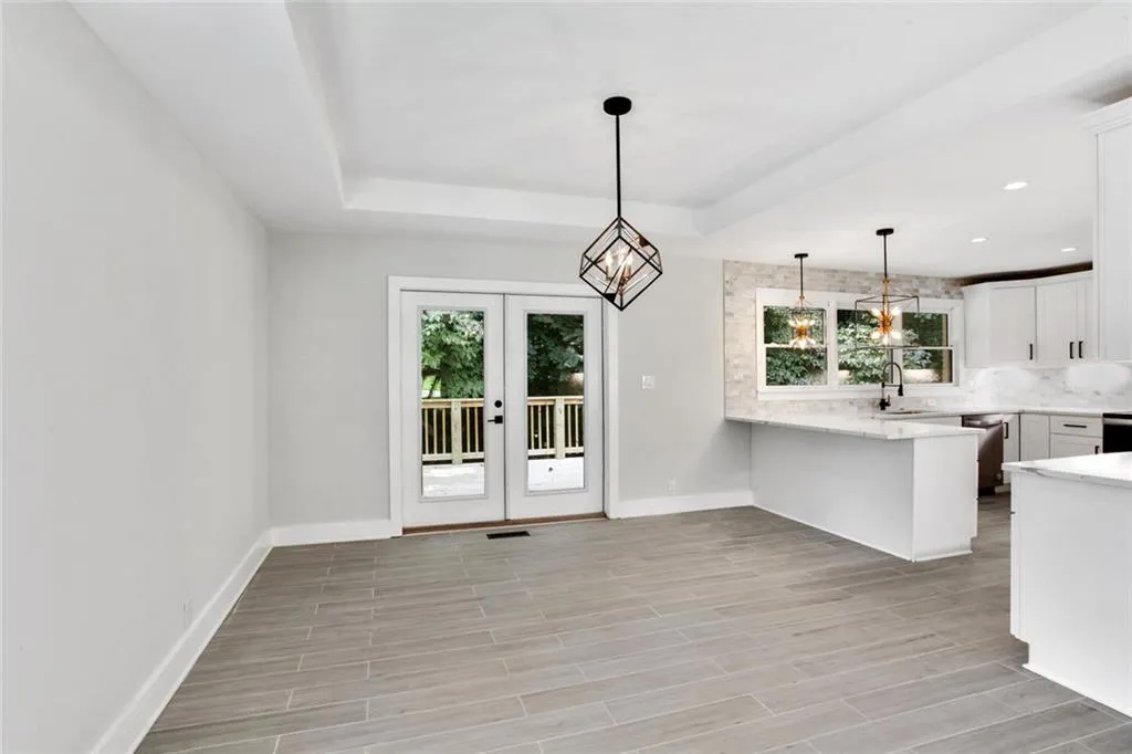 Georgia 30328, ,3 BathroomsBathrooms,Residential,Sold,6928473