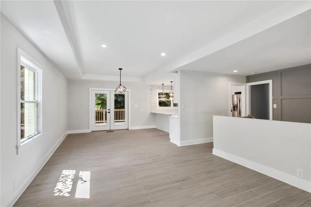 Georgia 30328, ,3 BathroomsBathrooms,Residential,Sold,6928473