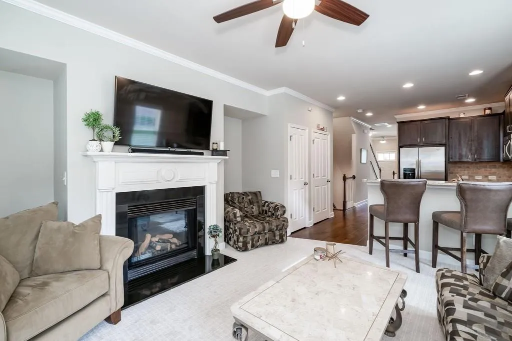 7355 Highland Bluff, Sandy Springs, Georgia 30328, 3 Bedrooms Bedrooms, ,3 BathroomsBathrooms,Residential,Sold,7355 Highland Bluff,6756222