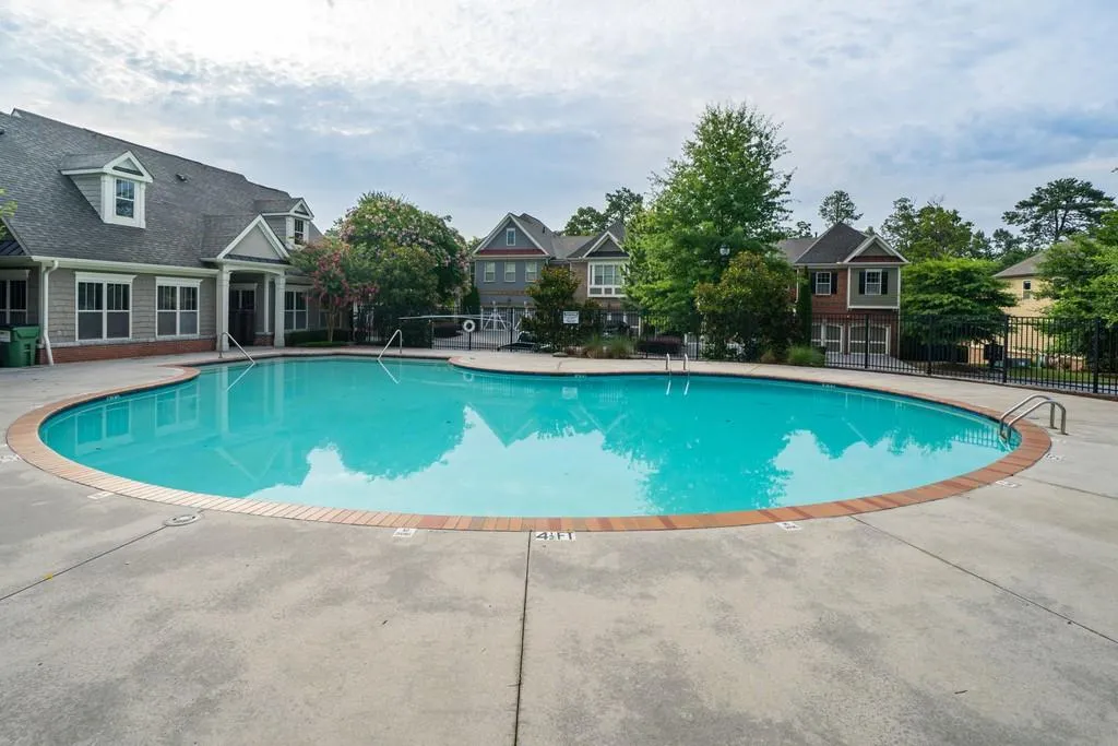 7355 Highland Bluff, Sandy Springs, Georgia 30328, 3 Bedrooms Bedrooms, ,3 BathroomsBathrooms,Residential,Sold,7355 Highland Bluff,6756222