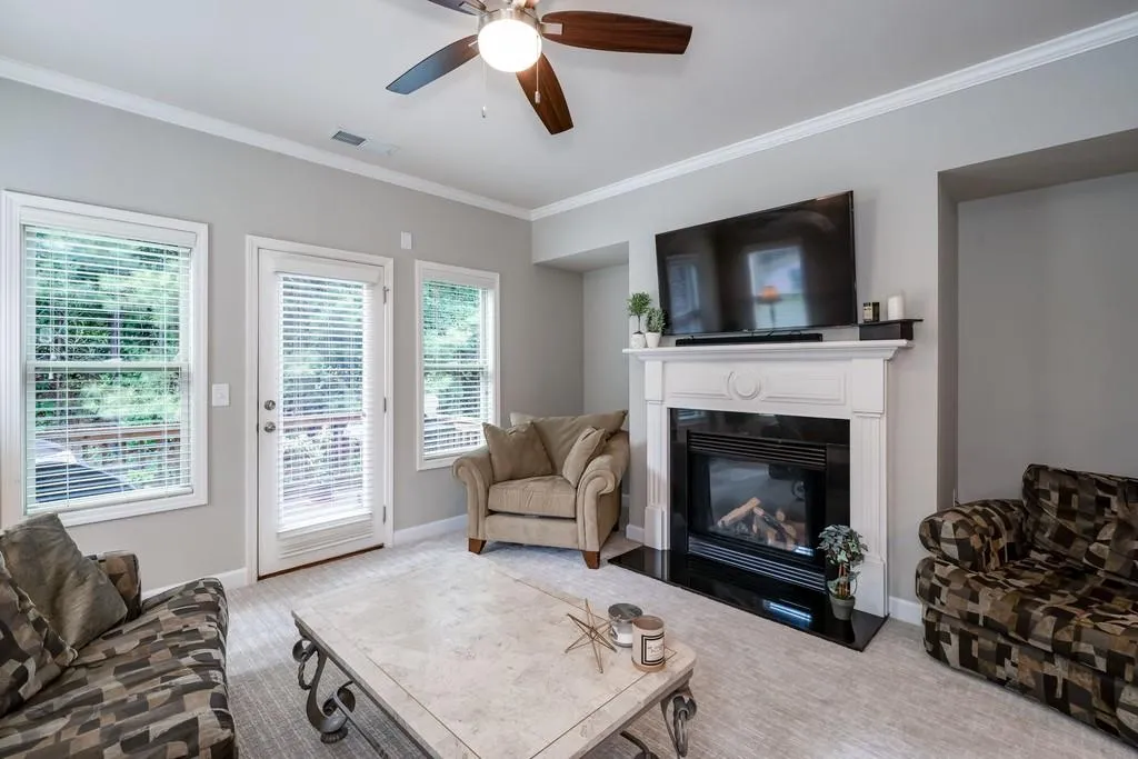 7355 Highland Bluff, Sandy Springs, Georgia 30328, 3 Bedrooms Bedrooms, ,3 BathroomsBathrooms,Residential,Sold,7355 Highland Bluff,6756222