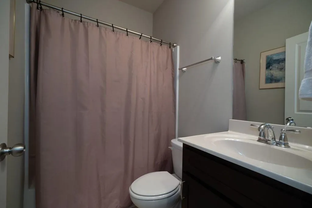 7355 Highland Bluff, Sandy Springs, Georgia 30328, 3 Bedrooms Bedrooms, ,3 BathroomsBathrooms,Residential,Sold,7355 Highland Bluff,6756222