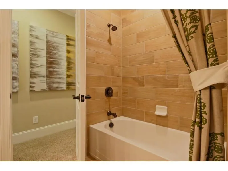 108 Austin Drive, Sandy Springs, Georgia 30328, 5 Bedrooms Bedrooms, ,4 BathroomsBathrooms,Residential,Sold,108 Austin Drive,5628623