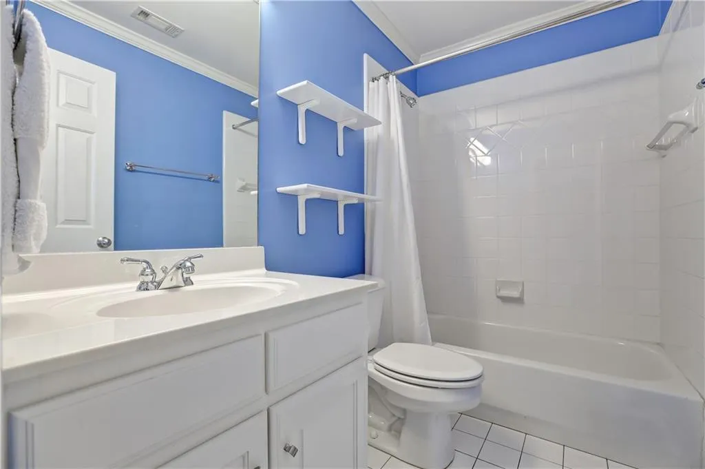 645 Eaton Place, Sandy Springs, Georgia 30350, 6 Bedrooms Bedrooms, ,5 BathroomsBathrooms,Residential,Sold,645 Eaton Place,5769502