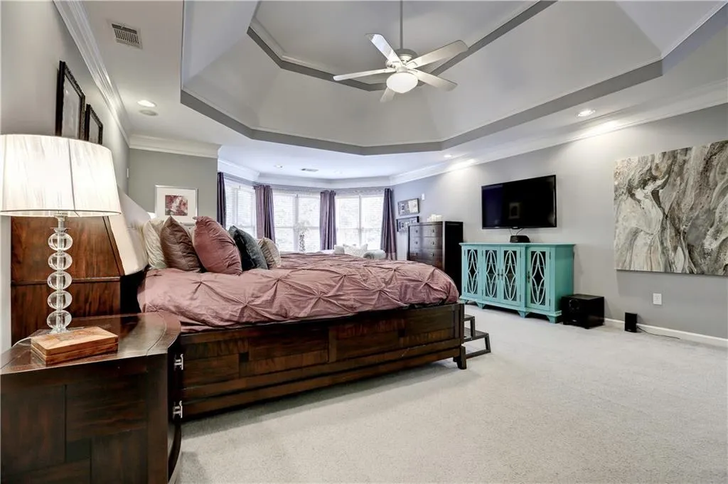 645 Eaton Place, Sandy Springs, Georgia 30350, 6 Bedrooms Bedrooms, ,5 BathroomsBathrooms,Residential,Sold,645 Eaton Place,5769502