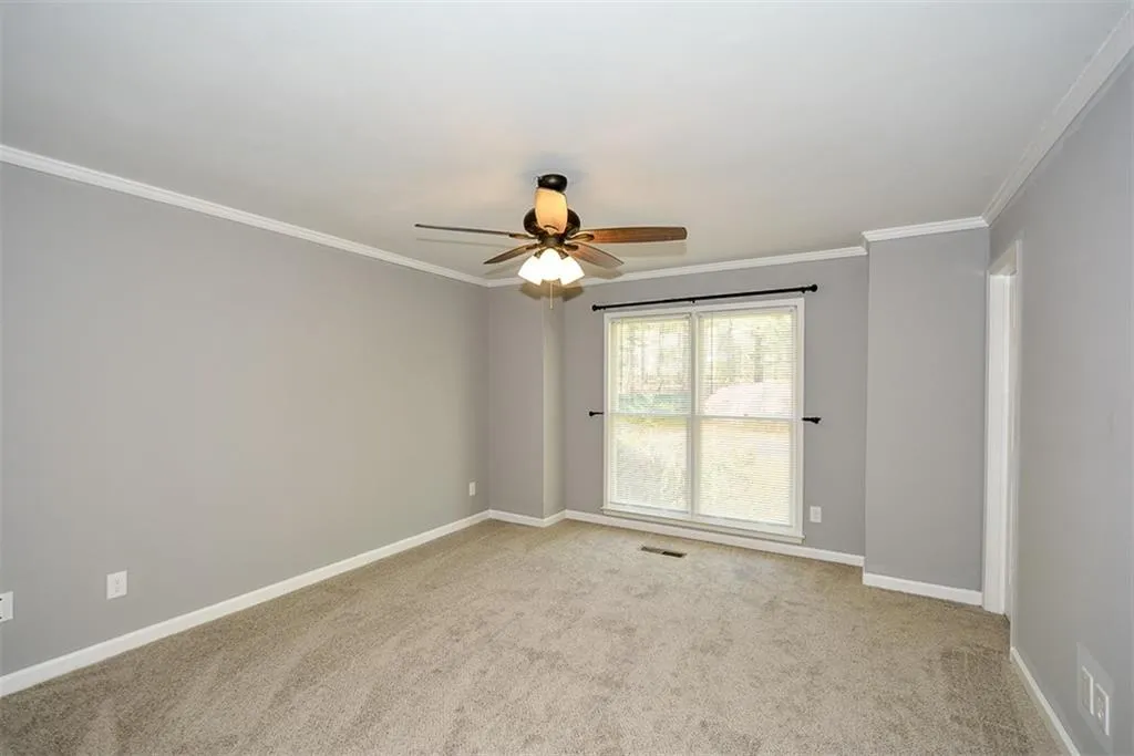 200 Peachtree Hollow Court, Sandy Springs, Georgia 30328, 3 Bedrooms Bedrooms, ,2 BathroomsBathrooms,Residential,Sold,200 Peachtree Hollow Court,6531786