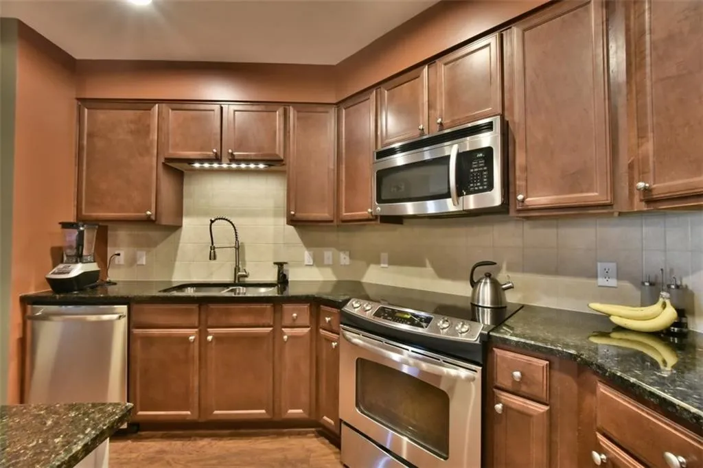 200 River Vista Drive Unit 610, Atlanta, Georgia 30339, 2 Bedrooms Bedrooms, ,2 BathroomsBathrooms,Residential,Sold,200 River Vista Drive Unit 610,5691290