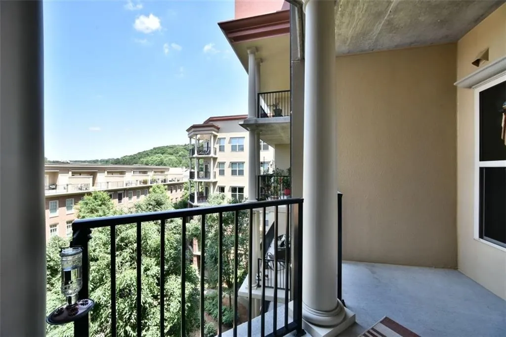200 River Vista Drive Unit 610, Atlanta, Georgia 30339, 2 Bedrooms Bedrooms, ,2 BathroomsBathrooms,Residential,Sold,200 River Vista Drive Unit 610,5691290