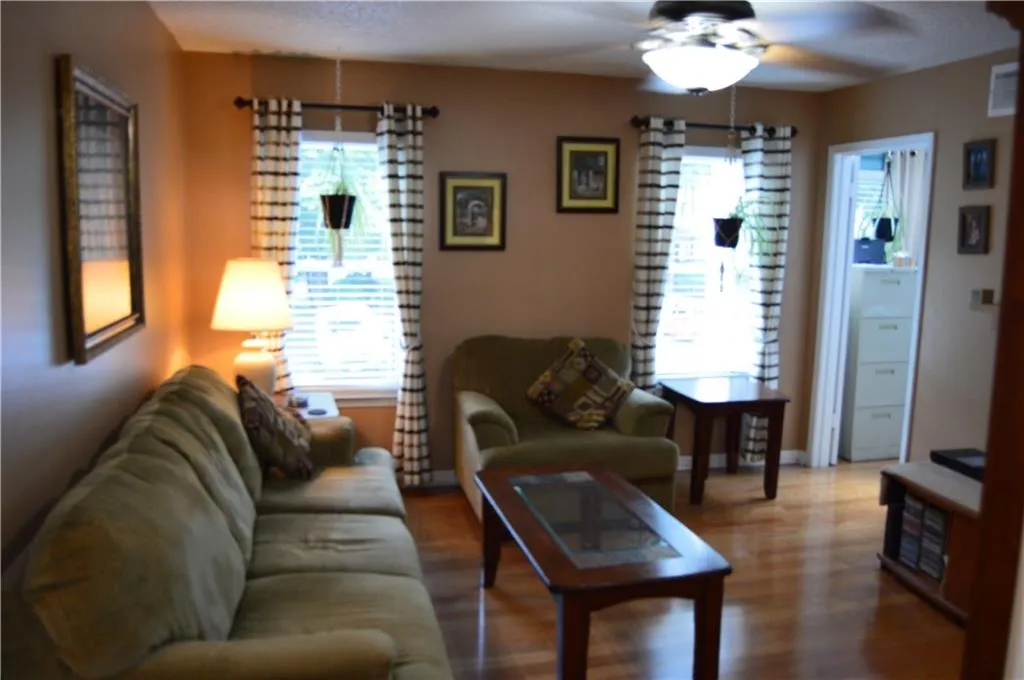 2517 Huntingdon Chase Unit 2517, Sandy Springs, Georgia 30350, 1 Bedroom Bedrooms, ,1 BathroomBathrooms,Residential,Sold,2517 Huntingdon Chase Unit 2517,6952636