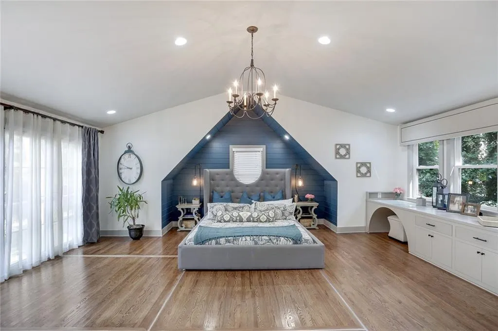 9020 Huntcliff Trace, Atlanta, Georgia 30350, 4 Bedrooms Bedrooms, ,4 BathroomsBathrooms,Residential,Sold,9020 Huntcliff Trace,5856347