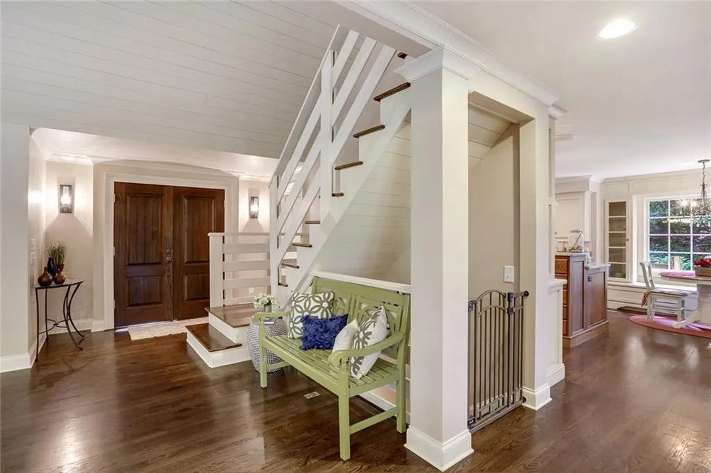 9020 Huntcliff Trace, Atlanta, Georgia 30350, 4 Bedrooms Bedrooms, ,4 BathroomsBathrooms,Residential,Sold,9020 Huntcliff Trace,5856347