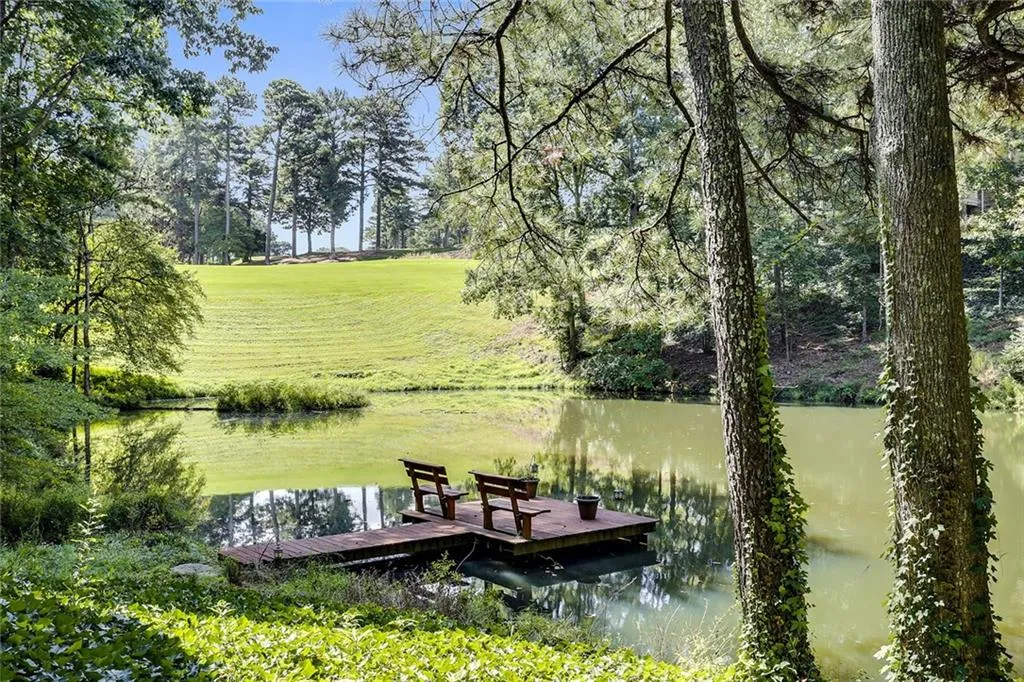 9020 Huntcliff Trace, Atlanta, Georgia 30350, 4 Bedrooms Bedrooms, ,4 BathroomsBathrooms,Residential,Sold,9020 Huntcliff Trace,5856347