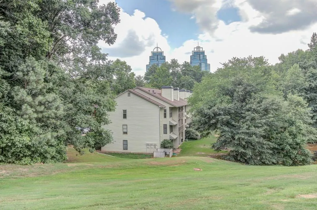 1115 Garden Court Unit 1115, Sandy Springs, Georgia 30328, 2 Bedrooms Bedrooms, ,2 BathroomsBathrooms,Residential,Sold,1115 Garden Court Unit 1115,5728734