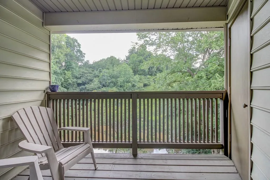 1115 Garden Court Unit 1115, Sandy Springs, Georgia 30328, 2 Bedrooms Bedrooms, ,2 BathroomsBathrooms,Residential,Sold,1115 Garden Court Unit 1115,5728734