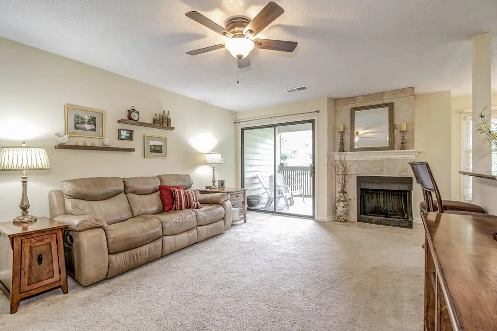 1115 Garden Court Unit 1115, Sandy Springs, Georgia 30328, 2 Bedrooms Bedrooms, ,2 BathroomsBathrooms,Residential,Sold,1115 Garden Court Unit 1115,5728734