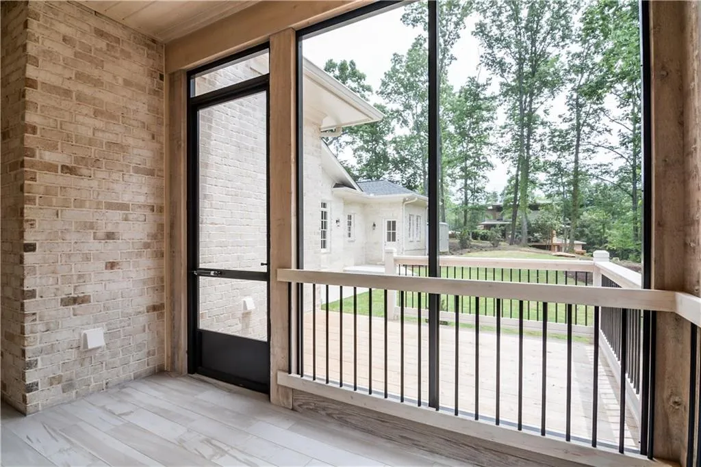 5465 Mount Vernon Parkway, Sandy Springs, Georgia 30327, 5 Bedrooms Bedrooms, ,6 BathroomsBathrooms,Residential,Sold,5465 Mount Vernon Parkway,5703825