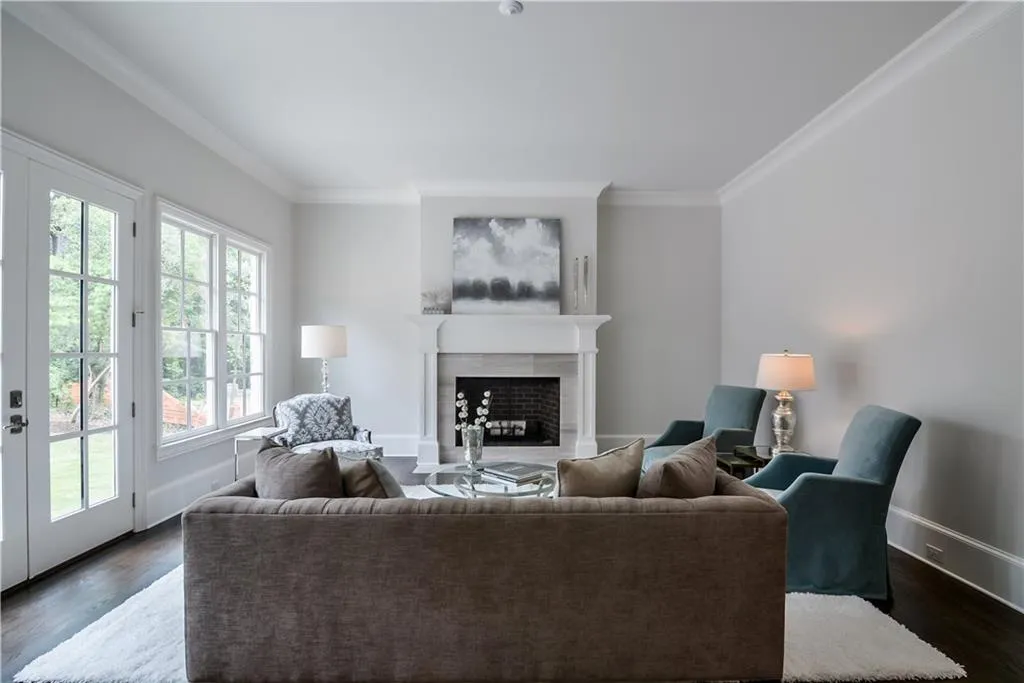 5465 Mount Vernon Parkway, Sandy Springs, Georgia 30327, 5 Bedrooms Bedrooms, ,6 BathroomsBathrooms,Residential,Sold,5465 Mount Vernon Parkway,5703825