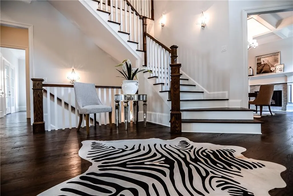 5465 Mount Vernon Parkway, Sandy Springs, Georgia 30327, 5 Bedrooms Bedrooms, ,6 BathroomsBathrooms,Residential,Sold,5465 Mount Vernon Parkway,5703825