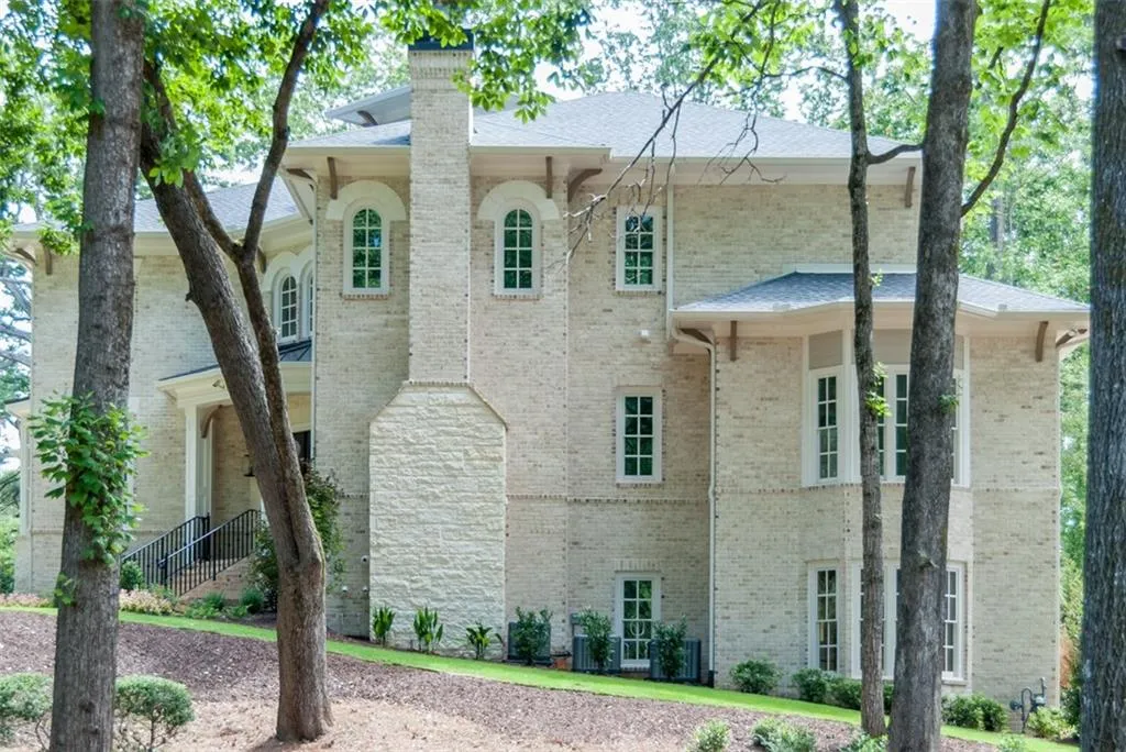 5465 Mount Vernon Parkway, Sandy Springs, Georgia 30327, 5 Bedrooms Bedrooms, ,6 BathroomsBathrooms,Residential,Sold,5465 Mount Vernon Parkway,5703825