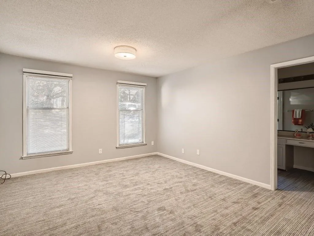 401 Garden Court, Sandy Springs, Georgia 30328, 3 Bedrooms Bedrooms, ,2 BathroomsBathrooms,Residential,Sold,401 Garden Court,7124423