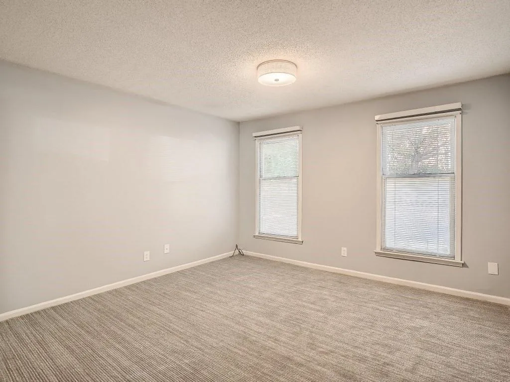 401 Garden Court, Sandy Springs, Georgia 30328, 3 Bedrooms Bedrooms, ,2 BathroomsBathrooms,Residential,Sold,401 Garden Court,7124423