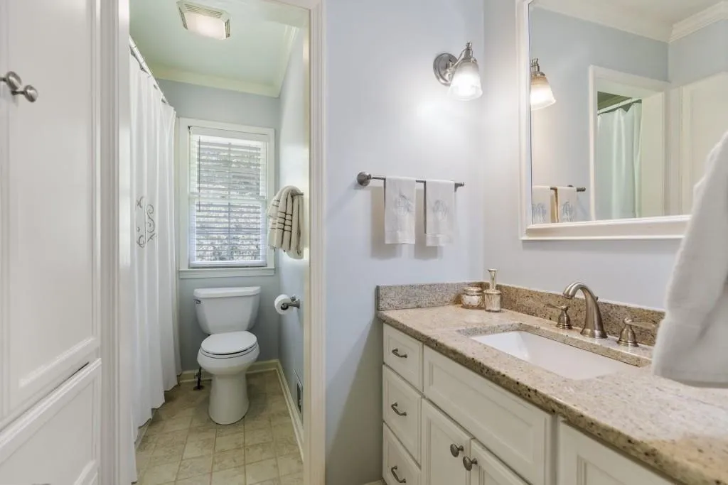 810 E Powderhorn Road, Sandy Springs, Georgia 30342, 3 Bedrooms Bedrooms, ,2 BathroomsBathrooms,Residential,Sold,810 E Powderhorn Road,6722119