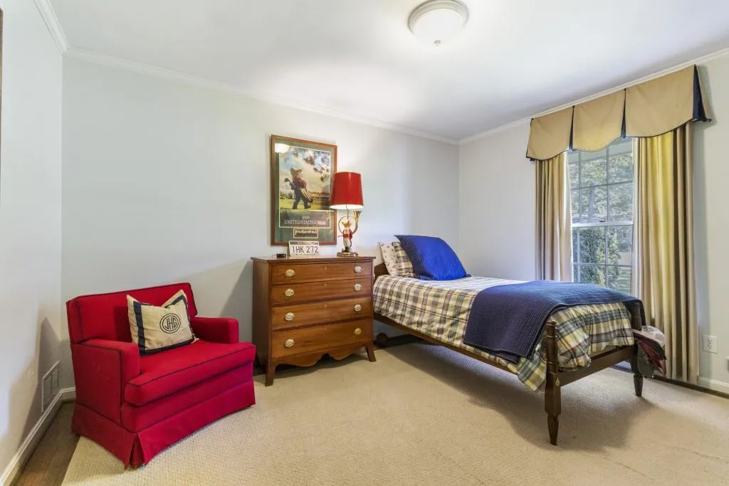 810 E Powderhorn Road, Sandy Springs, Georgia 30342, 3 Bedrooms Bedrooms, ,2 BathroomsBathrooms,Residential,Sold,810 E Powderhorn Road,6722119