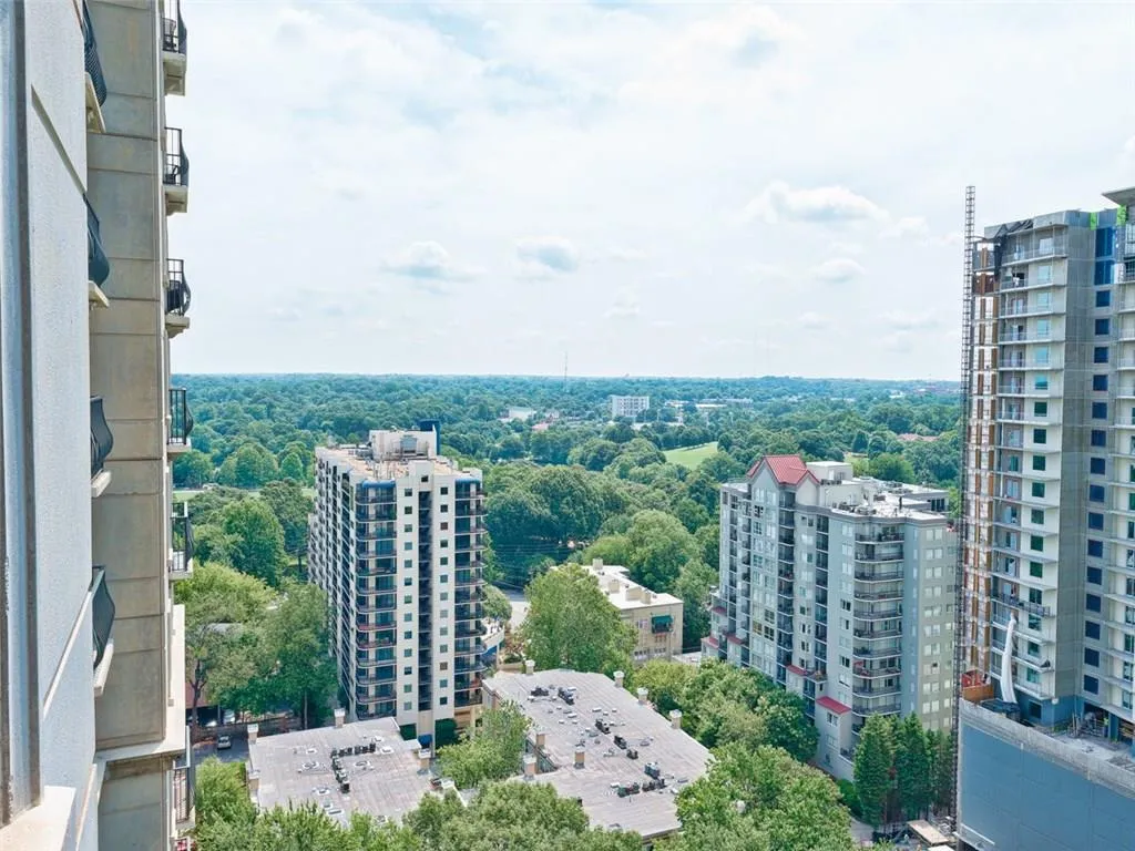 199 14th Street Ne Unit 1808, Atlanta, Georgia 30309, 2 Bedrooms Bedrooms, ,2 BathroomsBathrooms,Residential,Sold,199 14th Street Ne Unit 1808,5724388