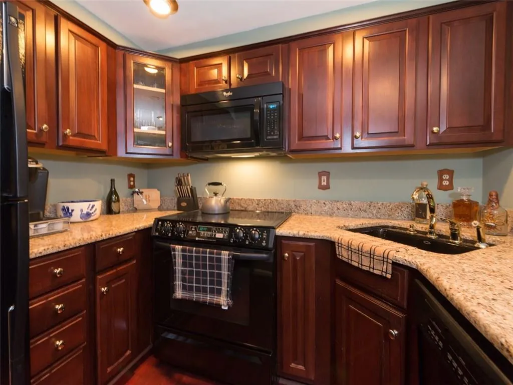 199 14th Street Ne Unit 1808, Atlanta, Georgia 30309, 2 Bedrooms Bedrooms, ,2 BathroomsBathrooms,Residential,Sold,199 14th Street Ne Unit 1808,5724388