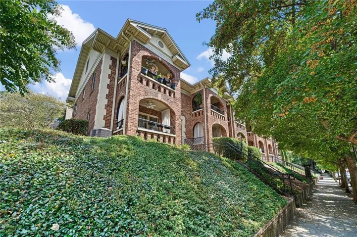795 Ponce De Leon Place Ne Unit C2, Atlanta, Georgia 30306