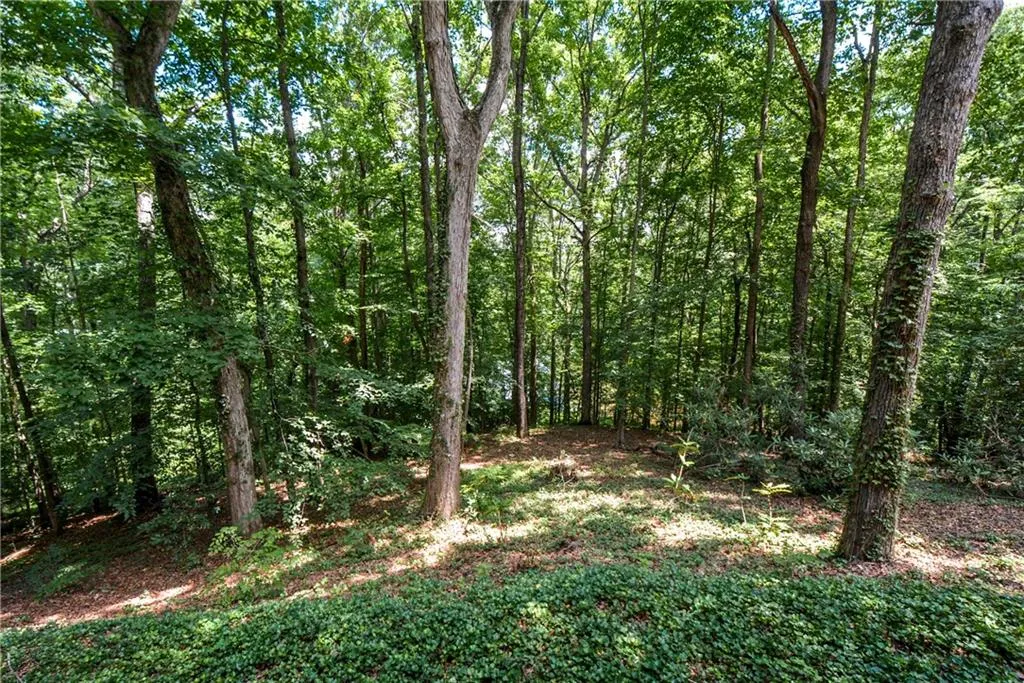 1630 Sunnybrook Farm Road, Sandy Springs, Georgia 30350, 3 Bedrooms Bedrooms, ,2 BathroomsBathrooms,Residential,Sold,1630 Sunnybrook Farm Road,6079149