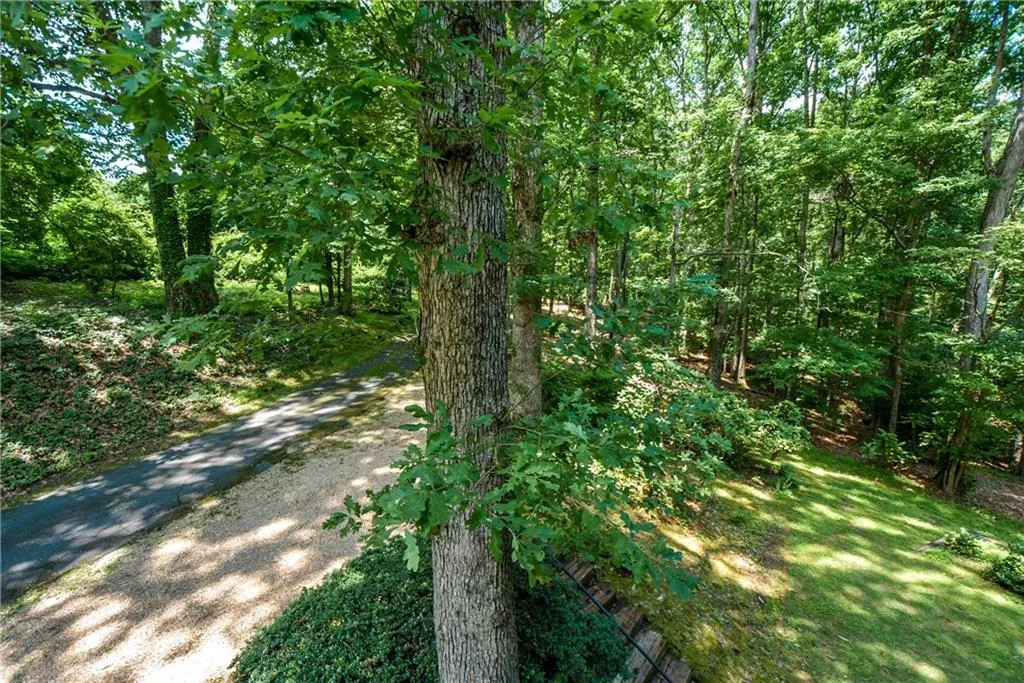 1630 Sunnybrook Farm Road, Sandy Springs, Georgia 30350, 3 Bedrooms Bedrooms, ,2 BathroomsBathrooms,Residential,Sold,1630 Sunnybrook Farm Road,6079149