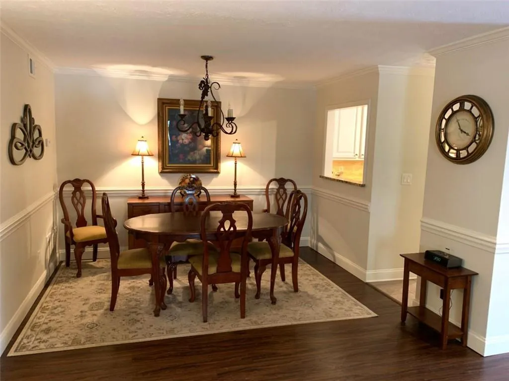 907 Woodcliff Drive Unit 907, Sandy Springs, Georgia 30350, 2 Bedrooms Bedrooms, ,2 BathroomsBathrooms,Residential,Sold,907 Woodcliff Drive Unit 907,6983412